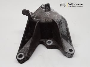 Gebruikte Motorrubber Opel Insignia 1.8 16V Ecotec Prijs € 20,00 Margeregeling aangeboden door Autodemontage Vrijhoeven B.V.