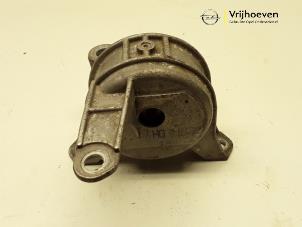 Gebruikte Motorsteun Opel Astra G Caravan (F35) 1.7 CDTi 16V Eco4 Prijs € 30,00 Margeregeling aangeboden door Autodemontage Vrijhoeven B.V.