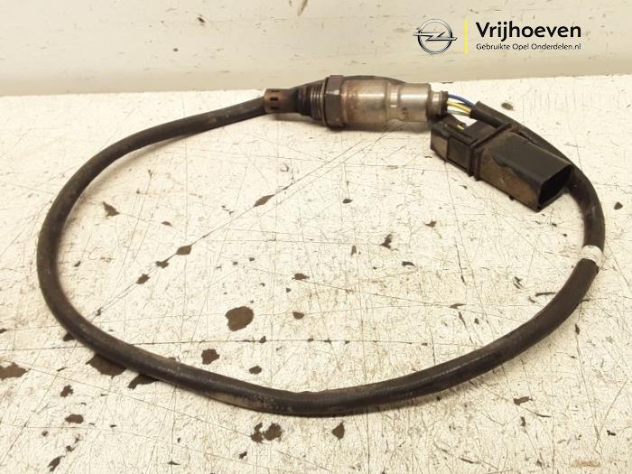 Gebruikte Lambda Sonde Opel Combo 1.3 CDTI 16V ecoFlex Prijs € 15,00 Margeregeling aangeboden door Autodemontage Vrijhoeven B.V.
