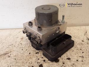 Gebruikte ABS Pomp Opel Adam 1.4 16V Prijs € 75,00 Margeregeling aangeboden door Autodemontage Vrijhoeven B.V.