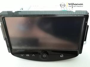 Gebruikte Radio module Opel Corsa E 1.4 Turbo 16V Prijs € 150,00 Margeregeling aangeboden door Autodemontage Vrijhoeven B.V.