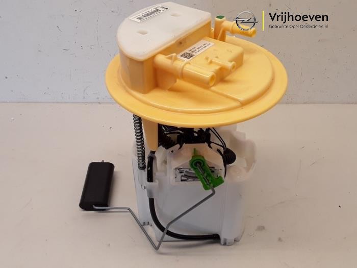 Gebruikte Tank element Pomp Opel Grandland (X) 1.5 CDTI 130 Prijs € 100,00 Margeregeling aangeboden door Autodemontage Vrijhoeven B.V.