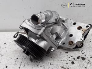Gebruikte Waterpomp Opel Astra K 1.4 Turbo 16V Prijs € 100,00 Margeregeling aangeboden door Autodemontage Vrijhoeven B.V.