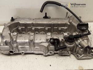 Gebruikte Kleppendeksel Opel Astra K 1.4 Turbo 16V Prijs € 80,00 Margeregeling aangeboden door Autodemontage Vrijhoeven B.V.