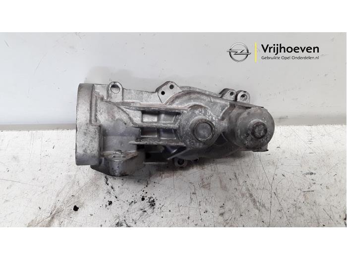 EGR Klep van een Opel Meriva 1.7 CDTi 16V 2011