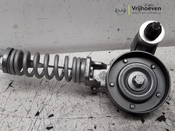 Gebruikte Spanner multiriem Opel Corsa E 1.4 16V Prijs € 20,00 Margeregeling aangeboden door Autodemontage Vrijhoeven B.V.