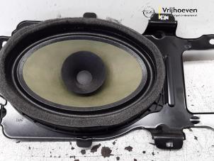 Gebruikte Speaker Opel Cascada 2.0 CDTI 16V Prijs € 20,00 Margeregeling aangeboden door Autodemontage Vrijhoeven B.V.
