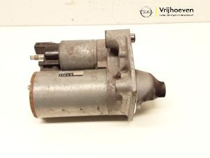 Gebruikte Startmotor Opel Crossland X/Crossland 1.2 12V Prijs € 50,00 Margeregeling aangeboden door Autodemontage Vrijhoeven B.V.