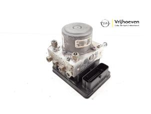 Gebruikte ABS Pomp Opel Insignia 2.0 CDTI 16V 120 ecoFLEX Prijs € 250,00 Margeregeling aangeboden door Autodemontage Vrijhoeven B.V.