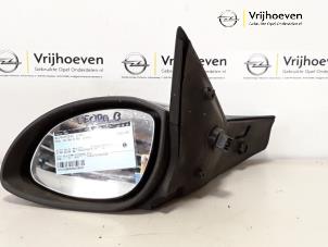 Gebruikte Spiegel Buiten links Opel Vectra B (38) 1.6 16V Ecotec Prijs € 15,00 Margeregeling aangeboden door Autodemontage Vrijhoeven B.V.