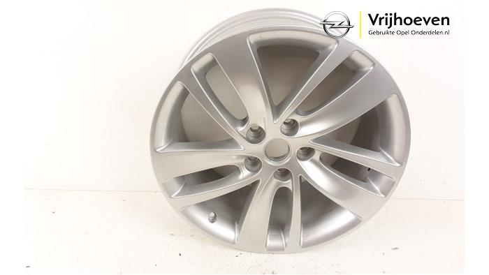 Velg van een Opel Astra J GTC (PD2/PF2)  2019