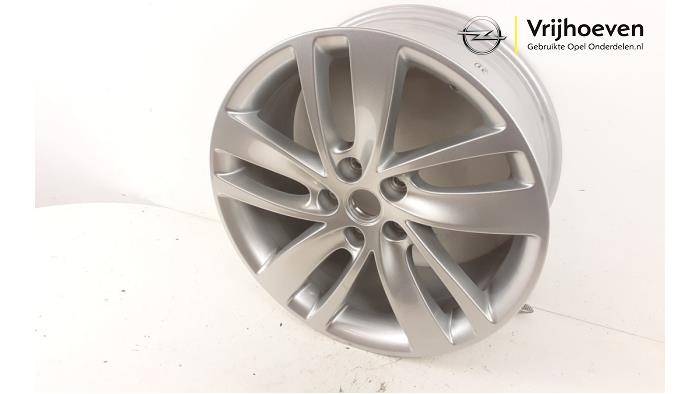 Velg van een Opel Astra J GTC (PD2/PF2)  2019