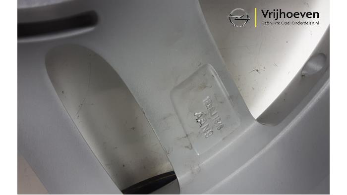Velg van een Opel Astra J GTC (PD2/PF2)  2019