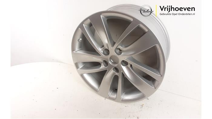 Velg van een Opel Astra J GTC (PD2/PF2)  2019
