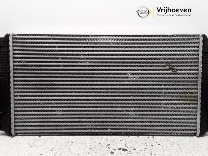 Gebruikte Intercooler Opel Astra J GTC (PD2/PF2) 2.0 16V Turbo OPC Prijs € 50,00 Margeregeling aangeboden door Autodemontage Vrijhoeven B.V.