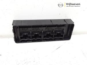 Gebruikte Kachelcomputer Opel Insignia 2.0 CDTI 16V 130 Ecotec Prijs € 100,00 Margeregeling aangeboden door Autodemontage Vrijhoeven B.V.