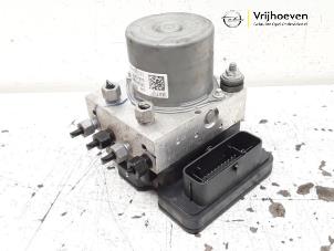 Gebruikte ABS Pomp Opel Karl 1.0 12V Prijs € 60,00 Margeregeling aangeboden door Autodemontage Vrijhoeven B.V.