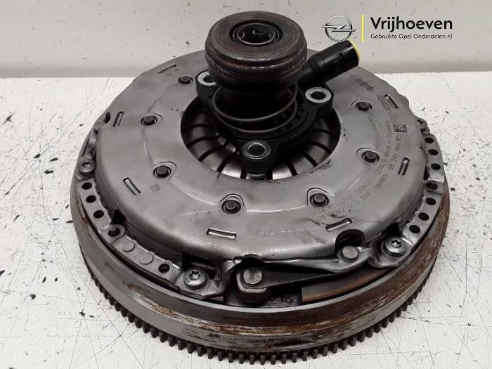 Gebruikte Koppelingsset (compleet) Opel Grandland (X) 1.2 Turbo 12V Prijs € 300,00 Margeregeling aangeboden door Autodemontage Vrijhoeven B.V.