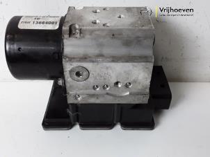 Gebruikte ABS Pomp Opel Vectra C Caravan 2.2 DIG 16V Prijs € 30,00 Margeregeling aangeboden door Autodemontage Vrijhoeven B.V.