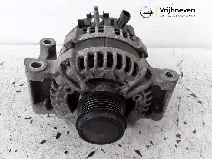 Gebruikte Dynamo Opel Astra K 1.4 Turbo 16V Prijs € 35,00 Margeregeling aangeboden door Autodemontage Vrijhoeven B.V.