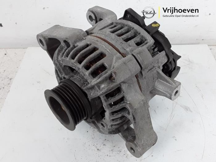 Gebruikte Dynamo Opel Astra G (F08/48) 1.6 Prijs € 20,00 Margeregeling aangeboden door Autodemontage Vrijhoeven B.V.