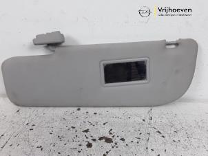 Gebruikte Zonneklep Opel Combo 1.3 CDTI 16V ecoFlex Prijs € 20,00 Margeregeling aangeboden door Autodemontage Vrijhoeven B.V.