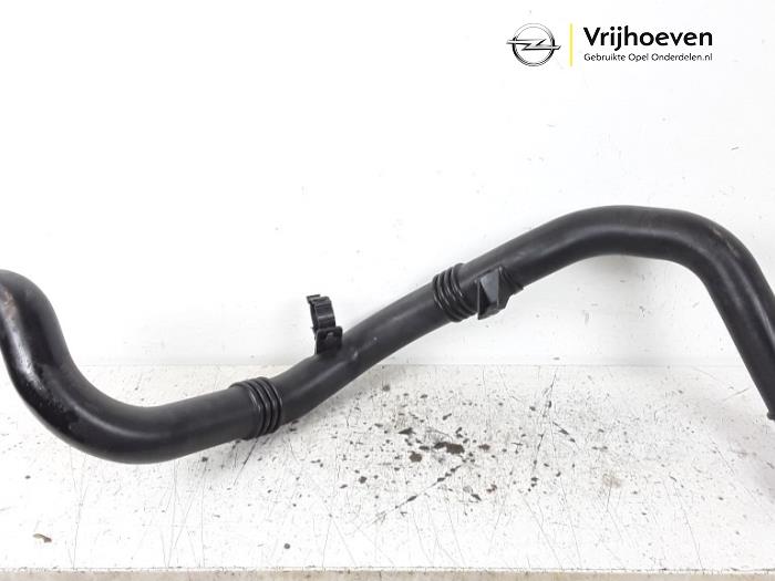 Gebruikte Intercooler Buis Opel Astra K 1.4 Turbo 16V Prijs € 30,00 Margeregeling aangeboden door Autodemontage Vrijhoeven B.V.