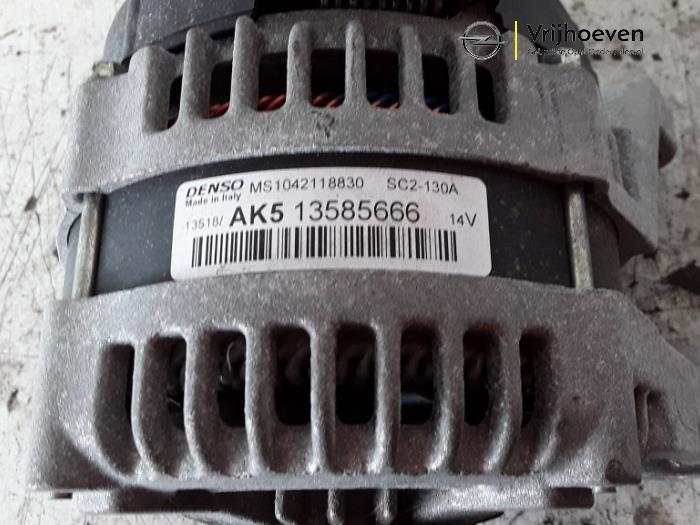 Dynamo van een Opel Corsa E 1.4 16V 2018