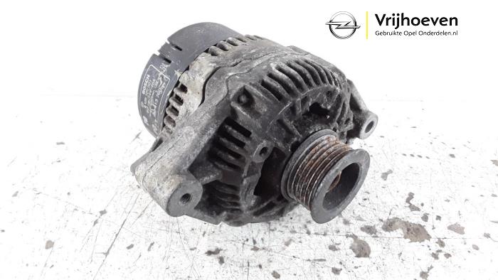 Gebruikte Dynamo Opel Astra F Caravan (51/52) 1.4i GL,Season 16V Prijs € 20,00 Margeregeling aangeboden door Autodemontage Vrijhoeven B.V.