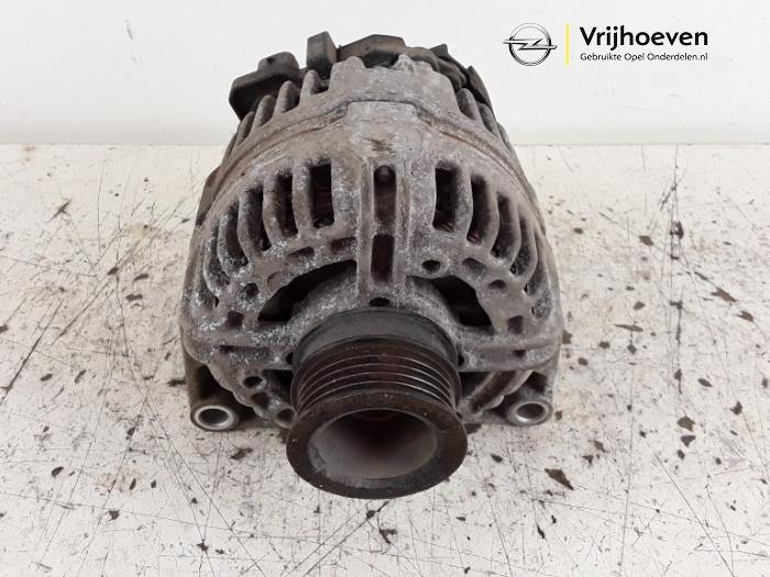 Gebruikte Alternator Opel Zafira (M75) 1.6 16V Prijs € 25,00 Margeregeling aangeboden door Autodemontage Vrijhoeven B.V.