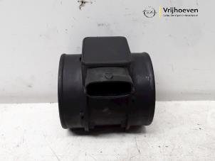 Gebruikte Luchthoeveelheidsmeter Opel Zafira (M75) 2.2 16V Direct Ecotec Prijs € 20,00 Margeregeling aangeboden door Autodemontage Vrijhoeven B.V.