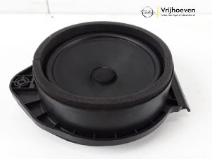 Gebruikte Speaker Opel Meriva 1.4 Turbo 16V ecoFLEX Prijs € 20,00 Margeregeling aangeboden door Autodemontage Vrijhoeven B.V.