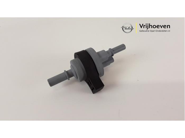 Gebruikte Evap klep Opel Grandland (X) 1.2 Turbo 12V Prijs € 15,00 Margeregeling aangeboden door Autodemontage Vrijhoeven B.V.