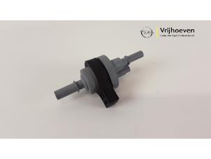 Gebruikte Evap klep Opel Grandland (X) 1.2 Turbo 12V Prijs € 15,00 Margeregeling aangeboden door Autodemontage Vrijhoeven B.V.