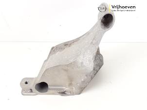 Gebruikte Motorsteun Opel Astra K 1.0 Turbo 12V Prijs € 15,00 Margeregeling aangeboden door Autodemontage Vrijhoeven B.V.