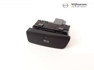 Gebruikte Start/Stop schakelaar Opel Mokka/Mokka X 1.6 16V EcoFlex 4x2 Prijs € 10,00 Margeregeling aangeboden door Autodemontage Vrijhoeven B.V.