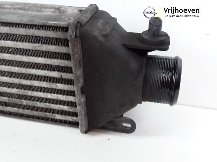 Intercooler van een Opel Combo 1.3 CDTI 16V ecoFlex 2013