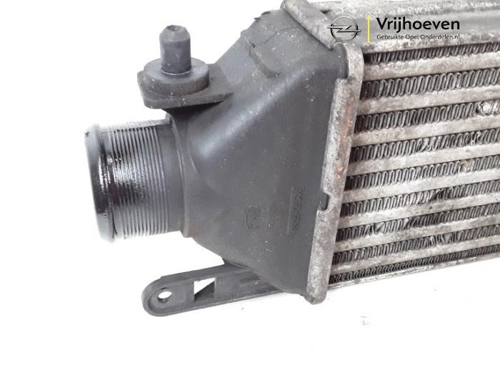 Intercooler van een Opel Combo 1.3 CDTI 16V ecoFlex 2013