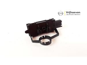 Gebruikte Sensor (overige) Opel Meriva 1.4 Turbo 16V ecoFLEX Prijs € 20,00 Margeregeling aangeboden door Autodemontage Vrijhoeven B.V.