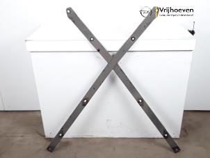 Gebruikte Subframe Opel Cascada 2.0 CDTI 16V Prijs € 50,00 Margeregeling aangeboden door Autodemontage Vrijhoeven B.V.