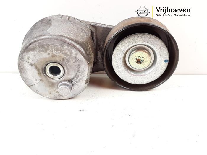 Gebruikte Spanner multiriem Opel Karl 1.0 12V Prijs € 10,00 Margeregeling aangeboden door Autodemontage Vrijhoeven B.V.