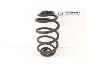 Gebruikte Schroefveer achter Opel Meriva 1.6 Prijs € 10,00 Margeregeling aangeboden door Autodemontage Vrijhoeven B.V.