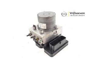 Gebruikte ABS Pomp Opel Astra K 1.0 Turbo 12V Prijs € 150,00 Margeregeling aangeboden door Autodemontage Vrijhoeven B.V.