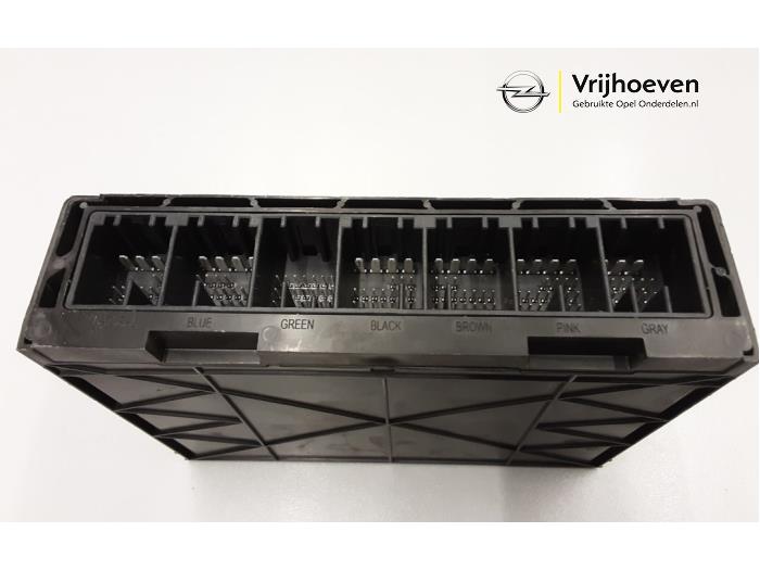 Bodycontrol Module van een Opel Astra K 1.0 Turbo 12V 2016