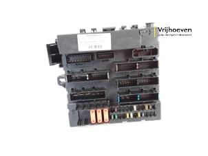 Gebruikte Zekeringkast Opel Vectra C GTS 1.8 16V Prijs € 50,00 Margeregeling aangeboden door Autodemontage Vrijhoeven B.V.