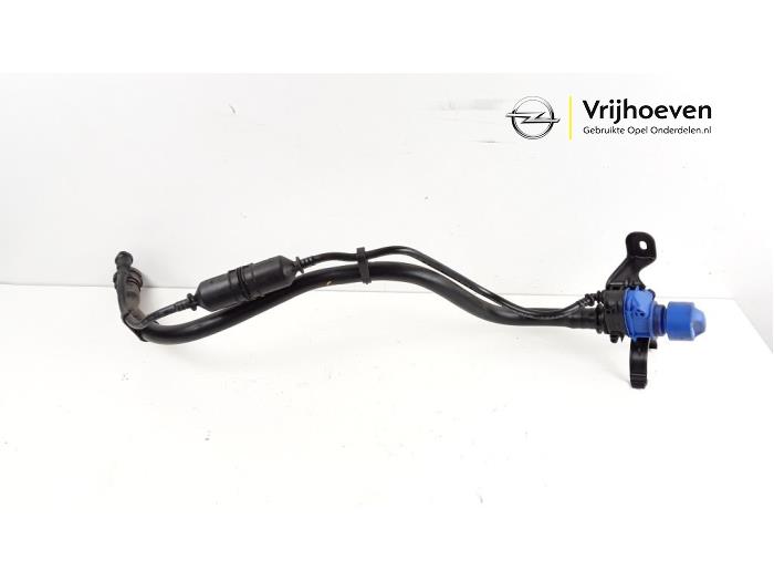 Gebruikte Vulpijp ad-blue tank Opel Grandland/Grandland X 1.6 CDTi 120 Prijs € 50,00 Margeregeling aangeboden door Autodemontage Vrijhoeven B.V.
