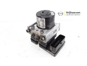 Gebruikte ABS Pomp Opel Combo 1.3 CDTI 16V ecoFlex Prijs € 30,00 Margeregeling aangeboden door Autodemontage Vrijhoeven B.V.