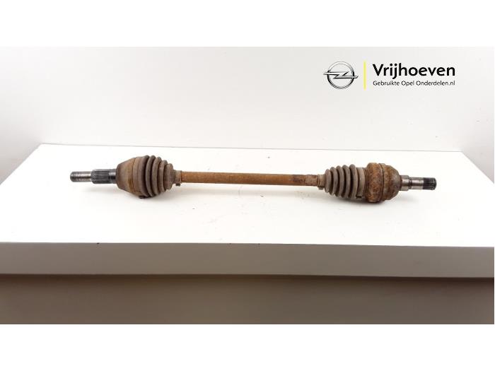 Gebruikte Aandrijfas links-achter Opel Antara 2.2 CDTI 16V 4x4 Prijs € 25,00 Margeregeling aangeboden door Autodemontage Vrijhoeven B.V.