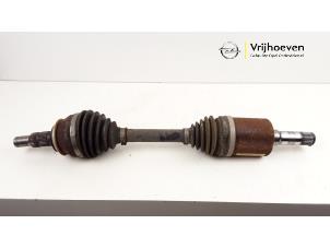 Gebruikte Steekas links-voor Opel Insignia Grand Sport 2.0 CDTI 16V Prijs € 150,00 Margeregeling aangeboden door Autodemontage Vrijhoeven B.V.