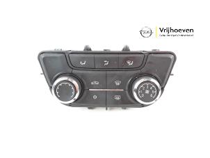 Gebruikte Chaufage Bedieningspaneel Opel Zafira Tourer (P12) 2.0 CDTI 16V 170 Ecotec Prijs € 60,00 Margeregeling aangeboden door Autodemontage Vrijhoeven B.V.